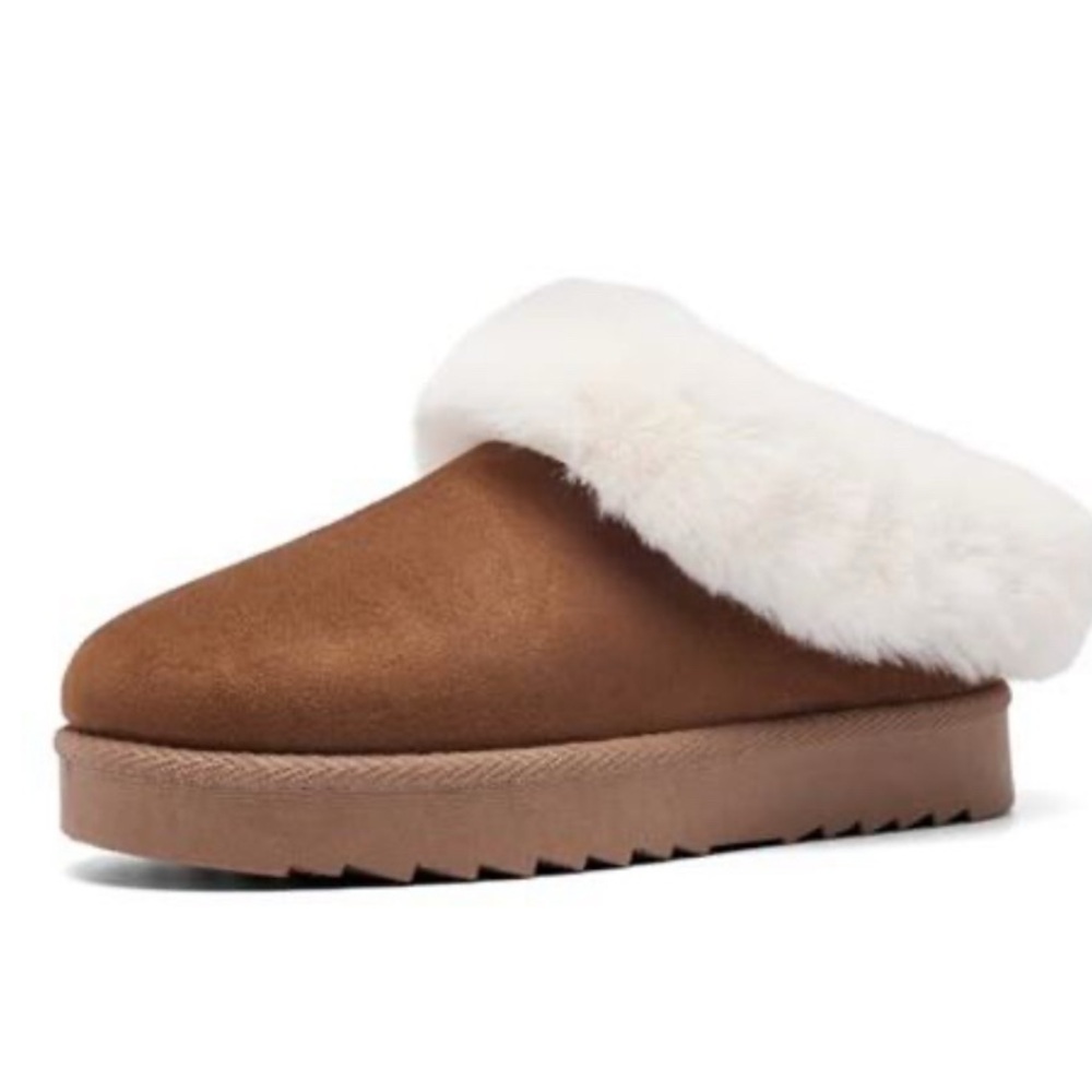 NWT Women's Brown and White Fur-Lined Shoes